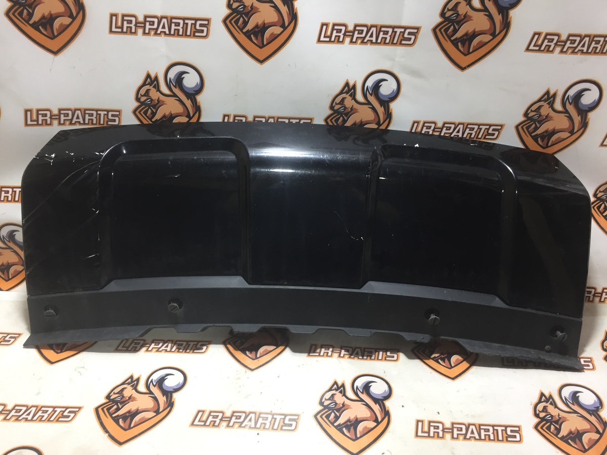 LR095427 Listwa zderzaka przedniego holownicza RANGE ROVER SPORT L494 13-używana